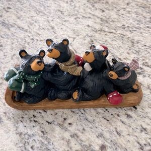 Bearfoots by Big Sky Carvers. Sled Team. No chips, scratches or discoloration.
